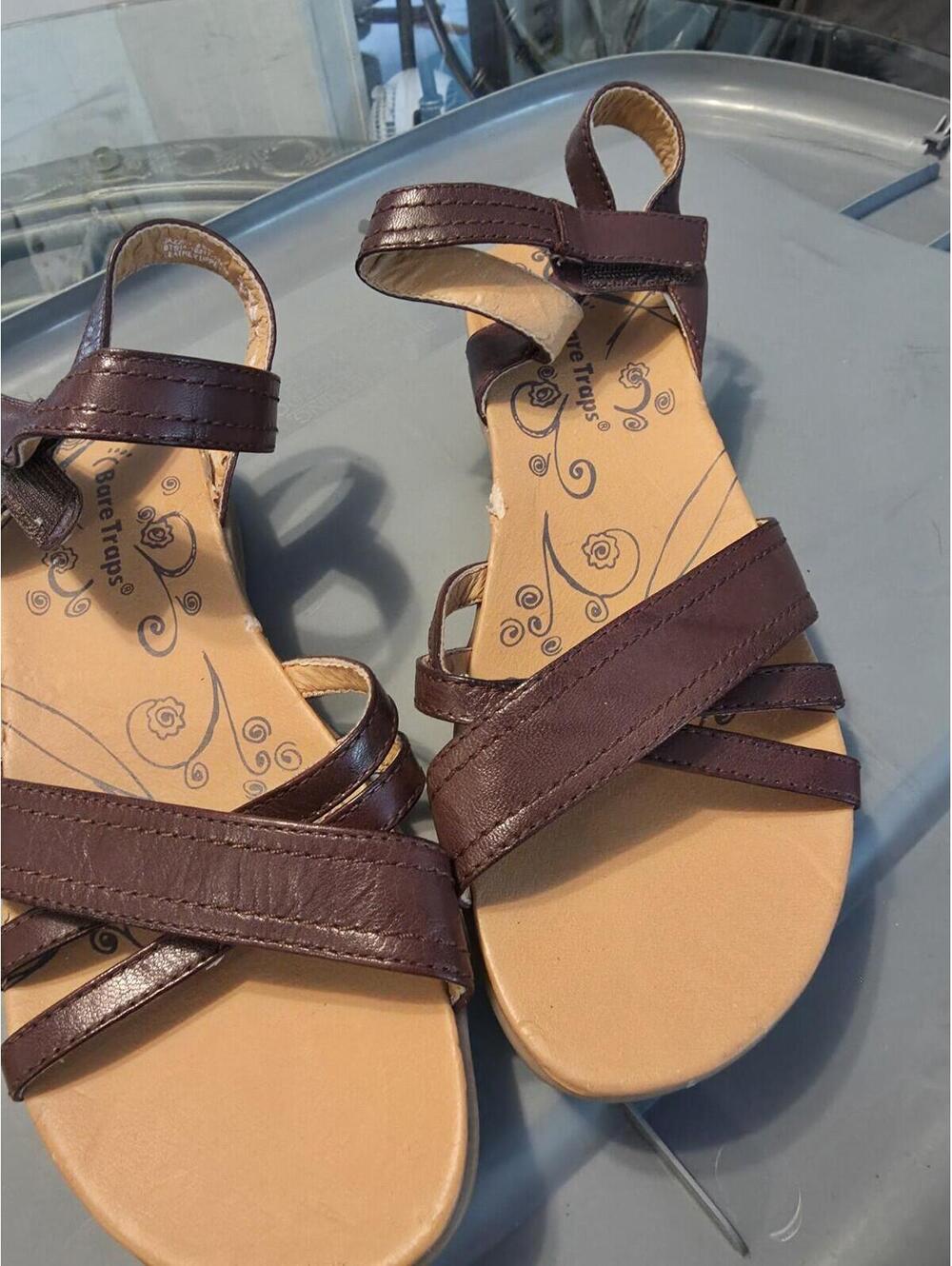 Bare Traps sandals Jollity Brown sling back shoes size 8.5